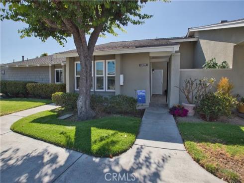 8746 Placer B_615 Circle, Huntington Beach, CA
