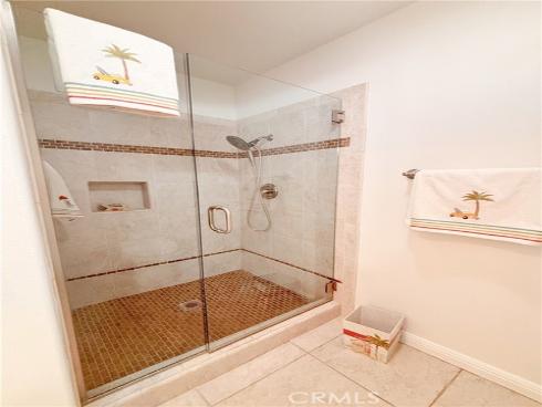 8746 Placer B_615 Circle, Huntington Beach, CA