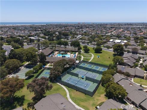 8746 Placer B_615 Circle, Huntington Beach, CA