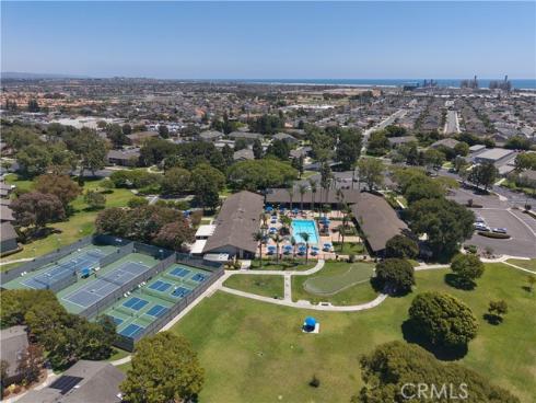 8746 Placer B_615 Circle, Huntington Beach, CA