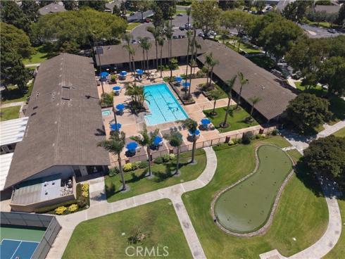 8746 Placer B_615 Circle, Huntington Beach, CA