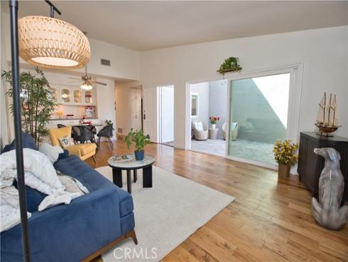 8746 Placer B_615 Circle, Huntington Beach, CA