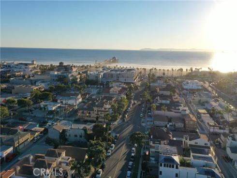 306 6th , Huntington Beach, CA