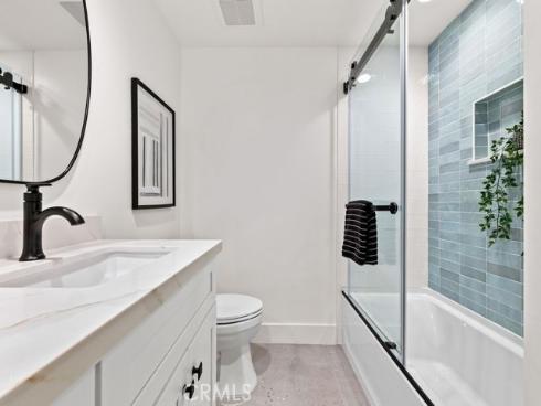 6882 Loyola Drive, Huntington Beach, CA