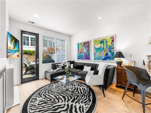 7651 Park Field Circle , Huntington Beach, CA