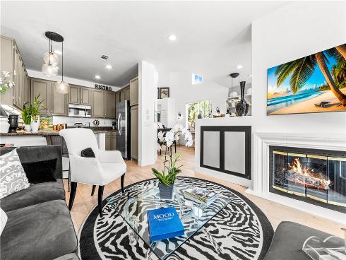 7651 Park Field Circle , Huntington Beach, CA