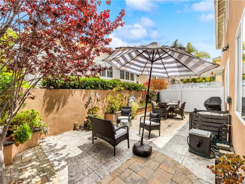 7651 Park Field Circle , Huntington Beach, CA