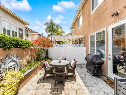7651 Park Field Circle , Huntington Beach, CA