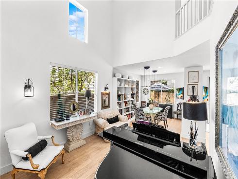 7651 Park Field Circle , Huntington Beach, CA