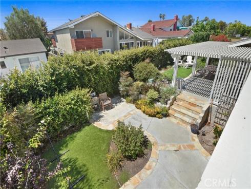 8392 Snowbird Drive, Huntington Beach, CA