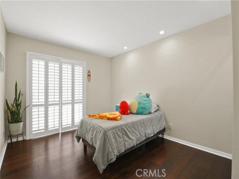 8392 Snowbird Drive, Huntington Beach, CA
