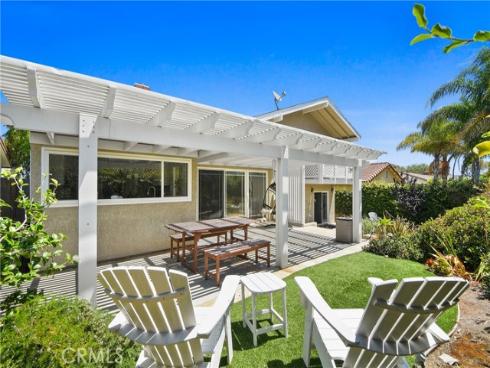 8392 Snowbird Drive, Huntington Beach, CA