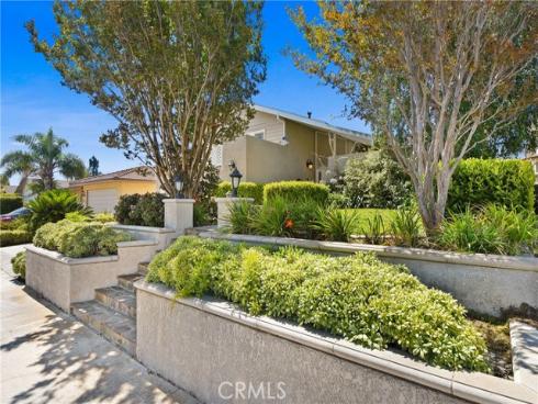 8392 Snowbird Drive, Huntington Beach, CA