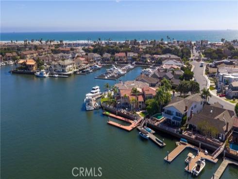 16932 Coral Cay , Huntington Beach, CA