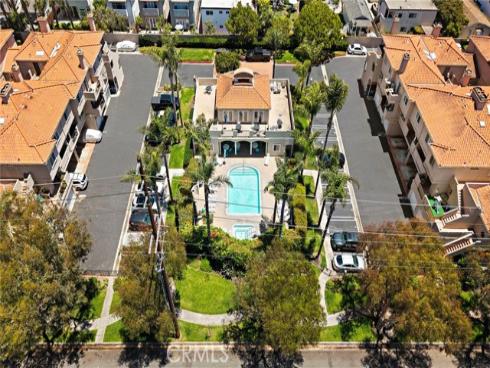 606  Lake Street  23 , Huntington Beach, CA