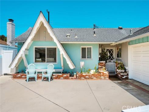 15732 Swan Lane, Huntington Beach, CA