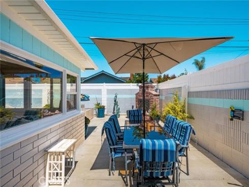 15732 Swan Lane, Huntington Beach, CA