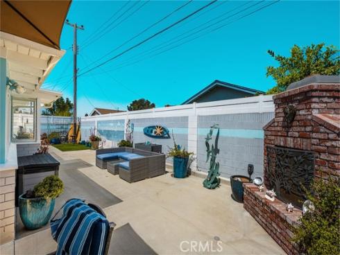 15732 Swan Lane, Huntington Beach, CA