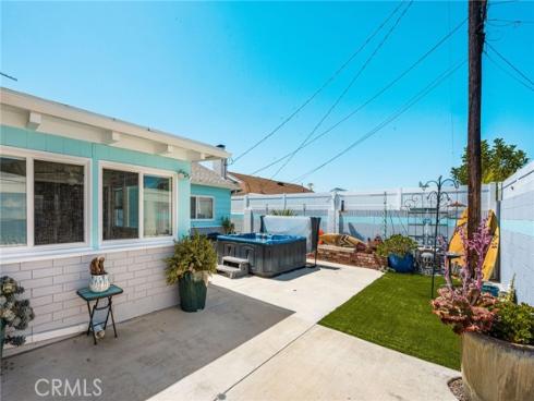 15732 Swan Lane, Huntington Beach, CA