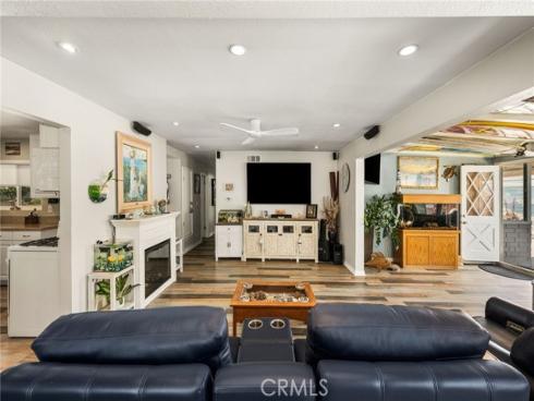 15732 Swan Lane, Huntington Beach, CA