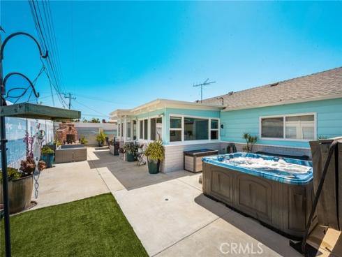 15732 Swan Lane, Huntington Beach, CA