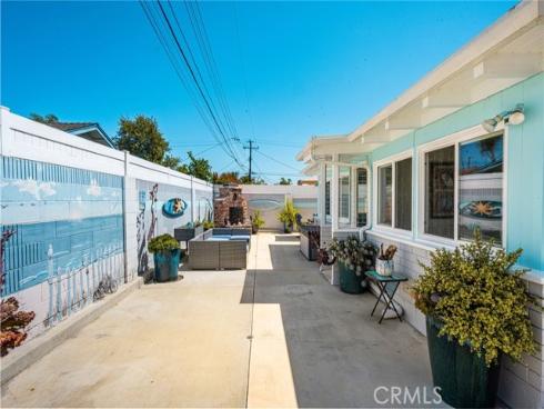 15732 Swan Lane, Huntington Beach, CA