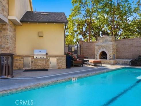 17351 Sagatuck Lane, Huntington Beach, CA