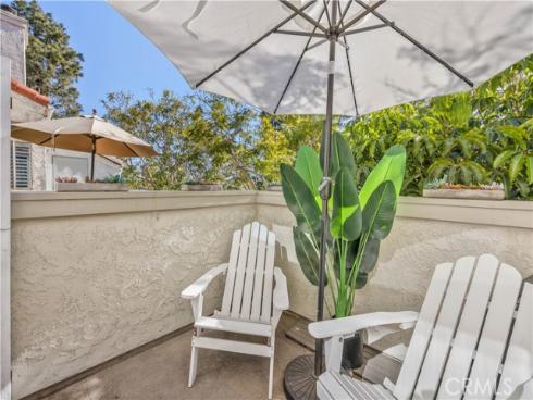 5101  Tortuga Drive  205 , Huntington Beach, CA