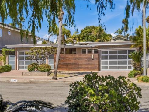 17140 Edgewater Lane, Huntington Beach, CA