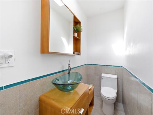 17140 Edgewater Lane, Huntington Beach, CA