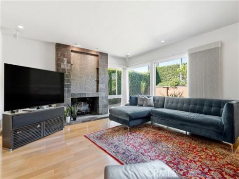 17140 Edgewater Lane, Huntington Beach, CA