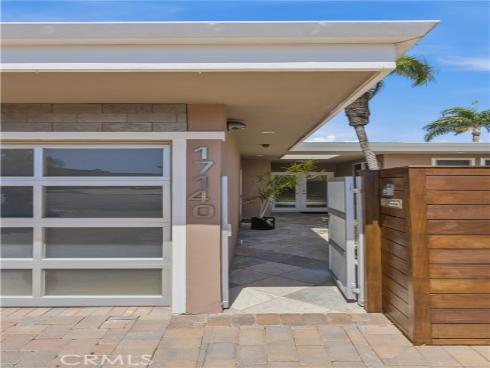 17140 Edgewater Lane, Huntington Beach, CA