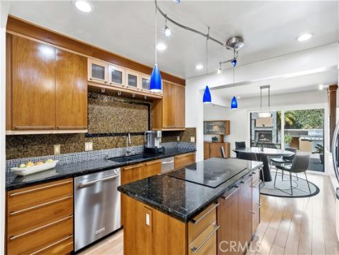 17140 Edgewater Lane, Huntington Beach, CA