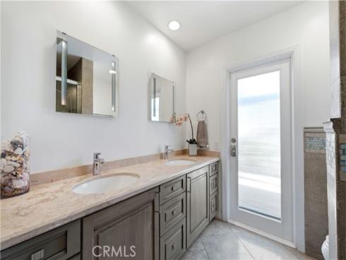 17140 Edgewater Lane, Huntington Beach, CA