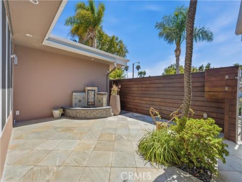 17140 Edgewater Lane, Huntington Beach, CA