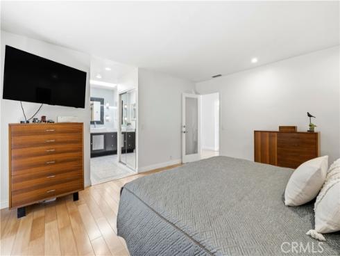 17140 Edgewater Lane, Huntington Beach, CA