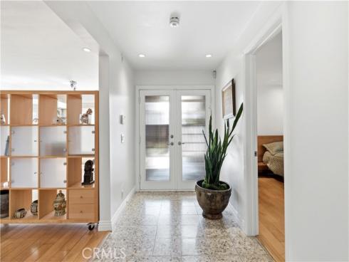 17140 Edgewater Lane, Huntington Beach, CA
