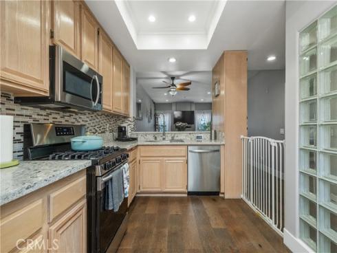 415 Townsquare 308 Lane, Huntington Beach, CA
