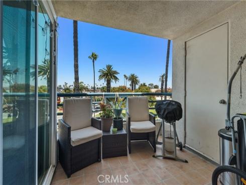 415 Townsquare 308 Lane, Huntington Beach, CA