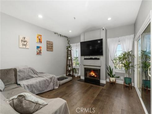 415 Townsquare 308 Lane, Huntington Beach, CA