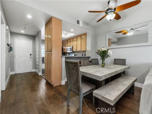 415 Townsquare 308 Lane, Huntington Beach, CA