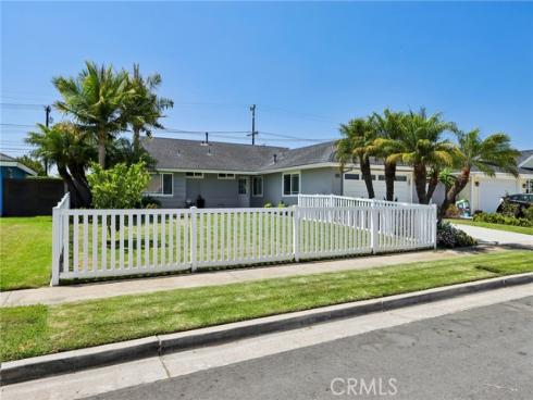 10362  Christmas   Drive, Huntington Beach, CA