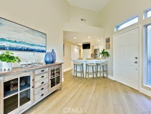420 Lake 301 , Huntington Beach, CA