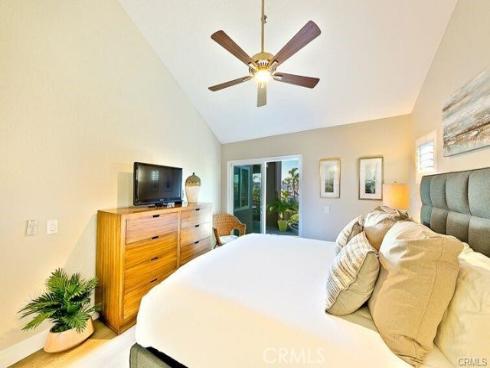 420 Lake 301 , Huntington Beach, CA