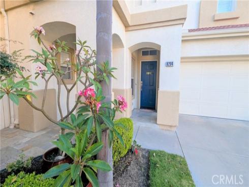 8204 Constantine Drive, Huntington Beach, CA