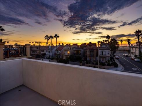 122  22nd   Street, Huntington Beach, CA
