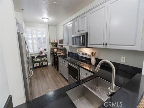 20331 Bluffside circle # 105 , Huntington Beach, CA