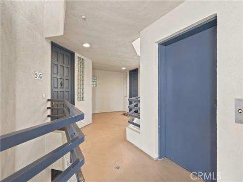4167  Warner  205 , Huntington Beach, CA