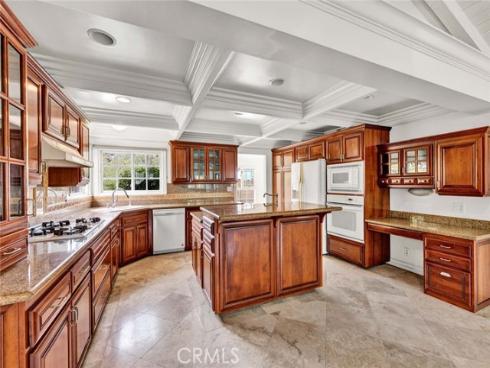 18922 Gregory Lane, Huntington Beach, CA
