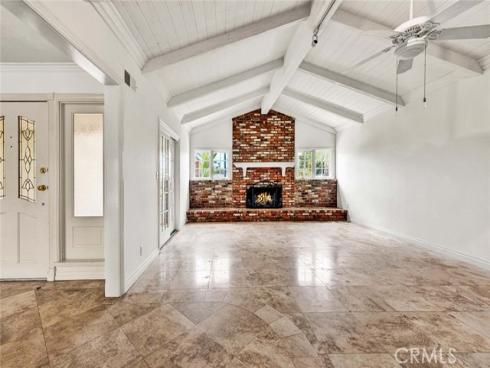 18922 Gregory Lane, Huntington Beach, CA